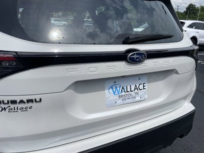 2025 Subaru Forester Base