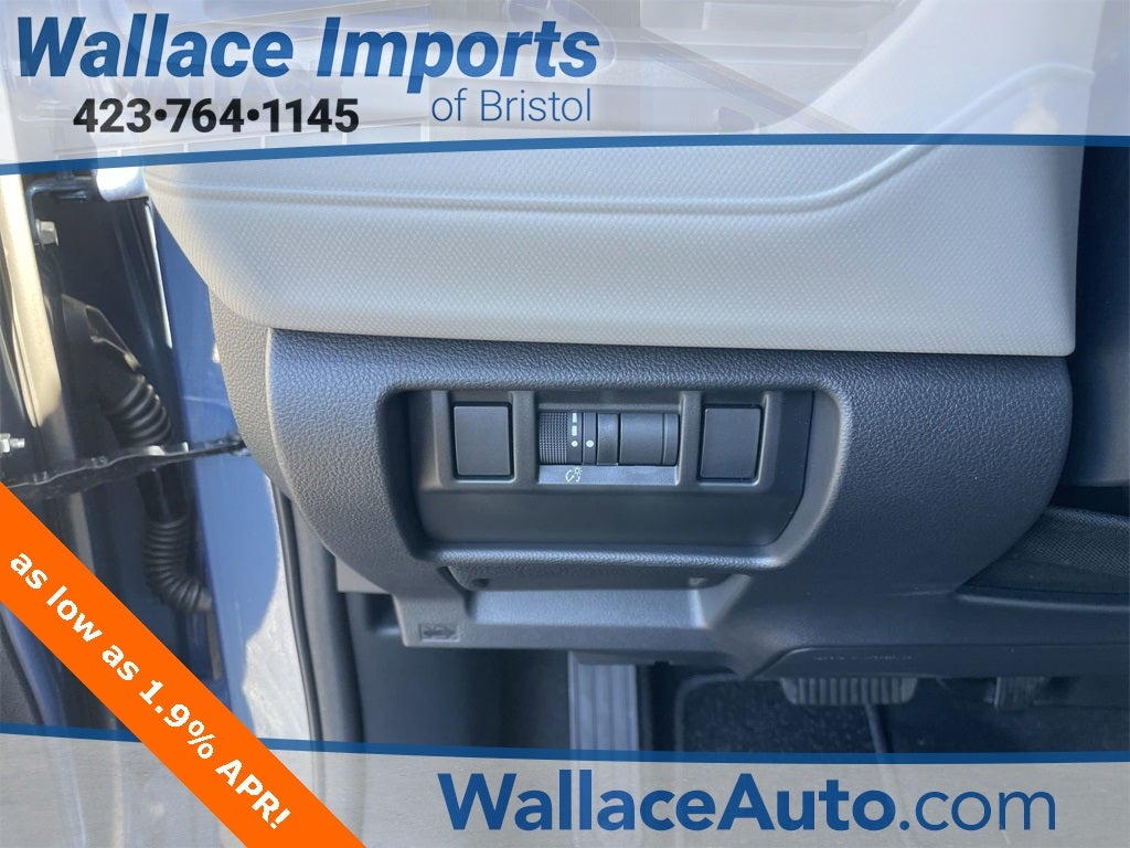 2025 Subaru Forester Base