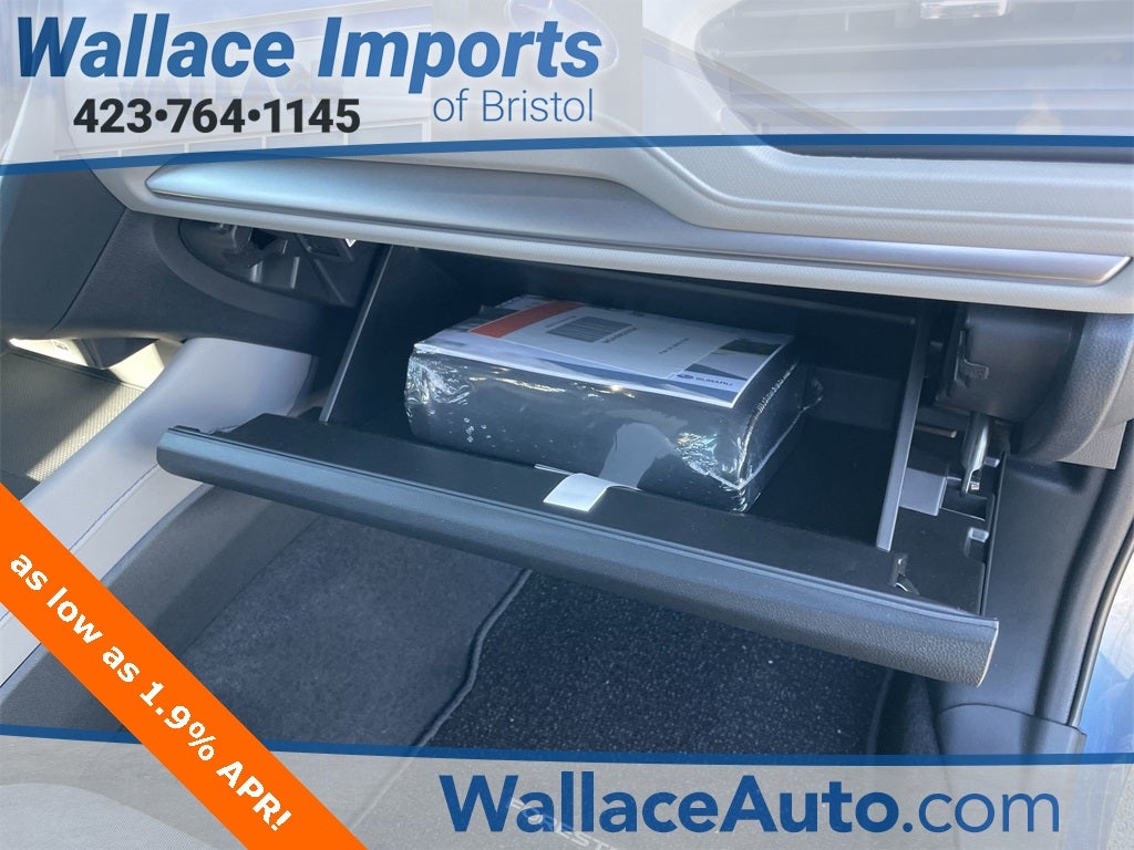 2025 Subaru Forester Base