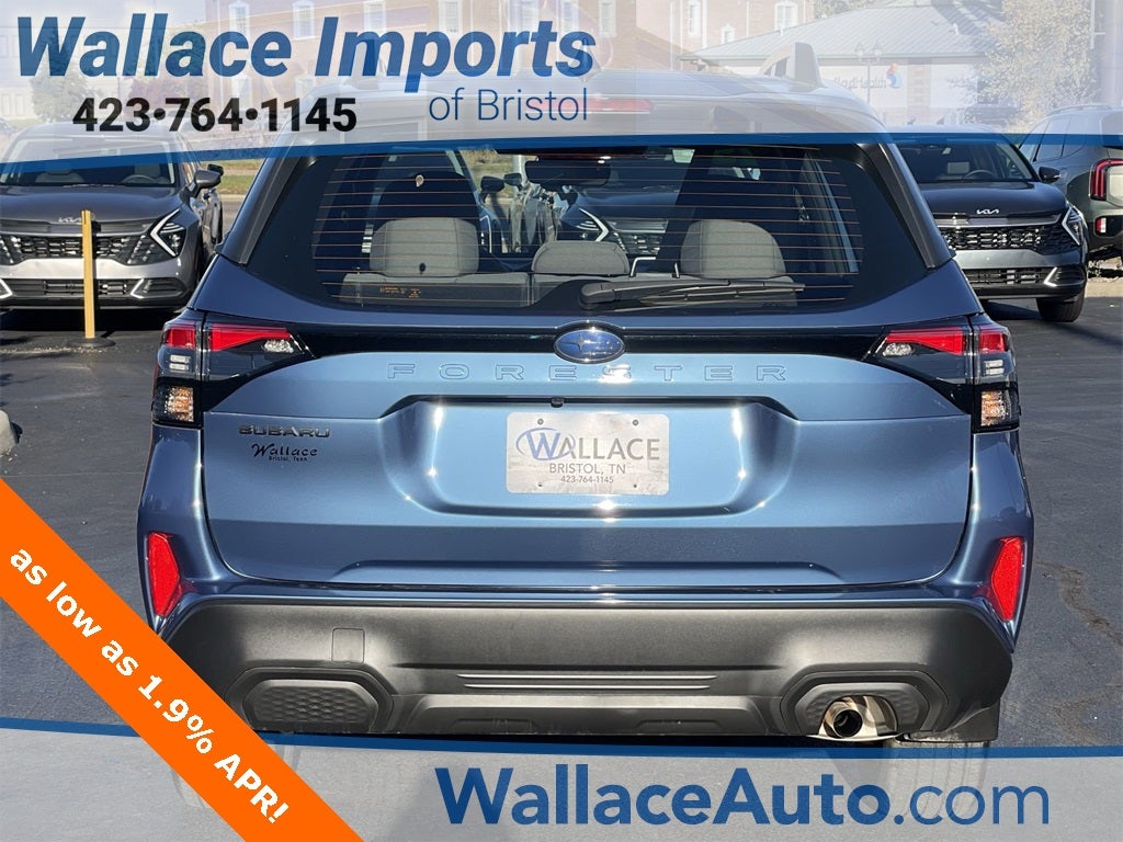 2025 Subaru Forester Base