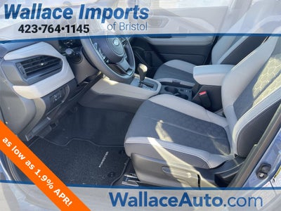 2025 Subaru Forester Base