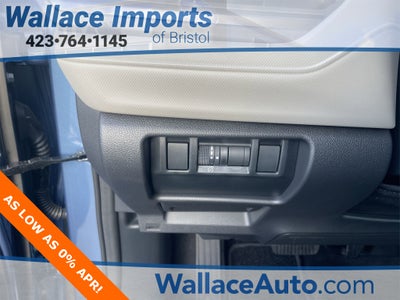 2025 Subaru Forester Base