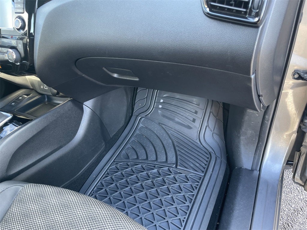 2022 Nissan Rogue Sport SV