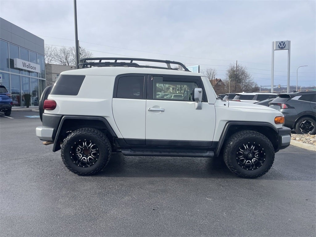 2014 Toyota FJ Cruiser Base