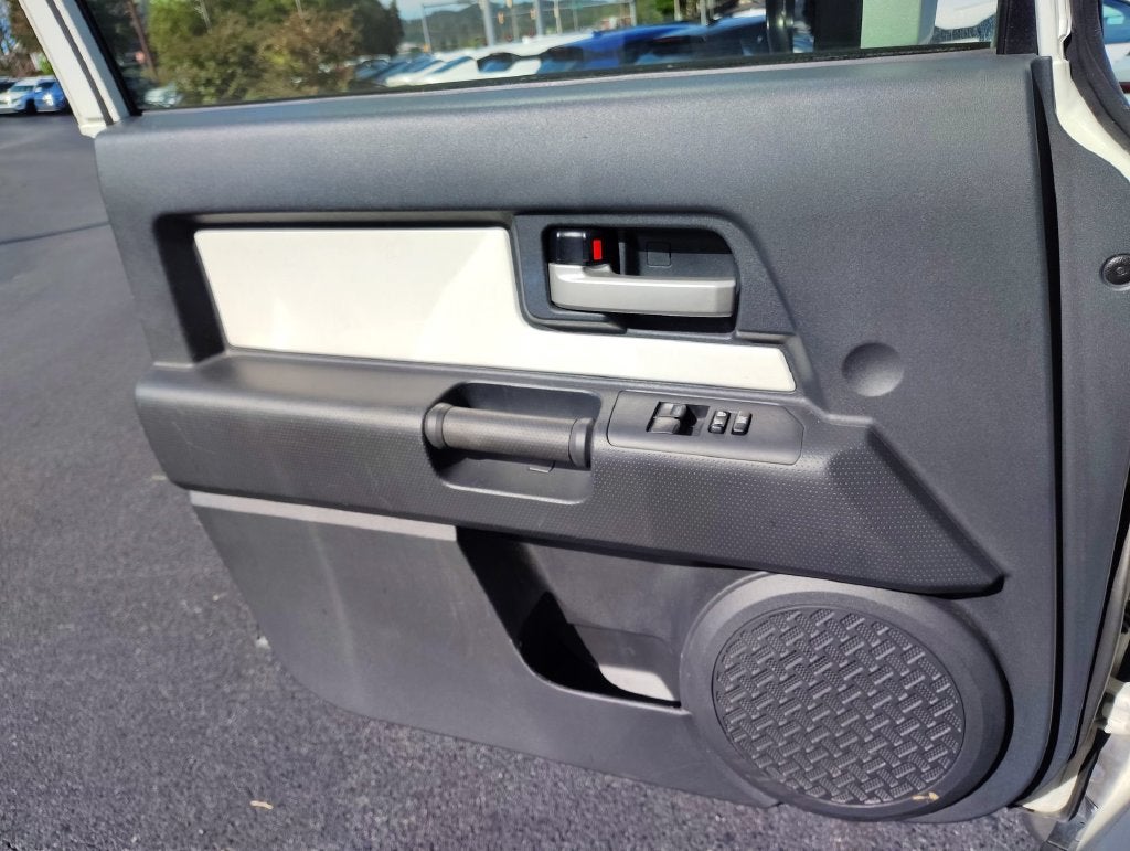 2012 Toyota FJ Cruiser Base