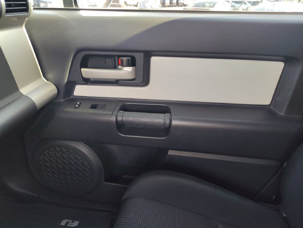 2012 Toyota FJ Cruiser Base