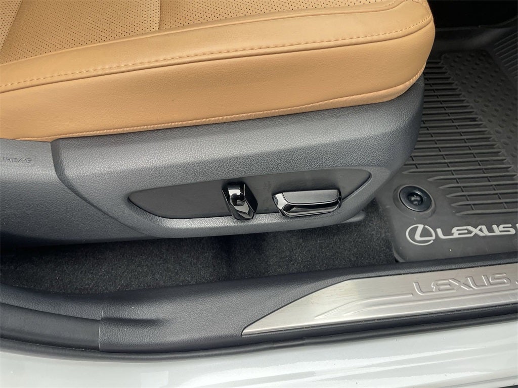 2025 Lexus NX 350h Premium