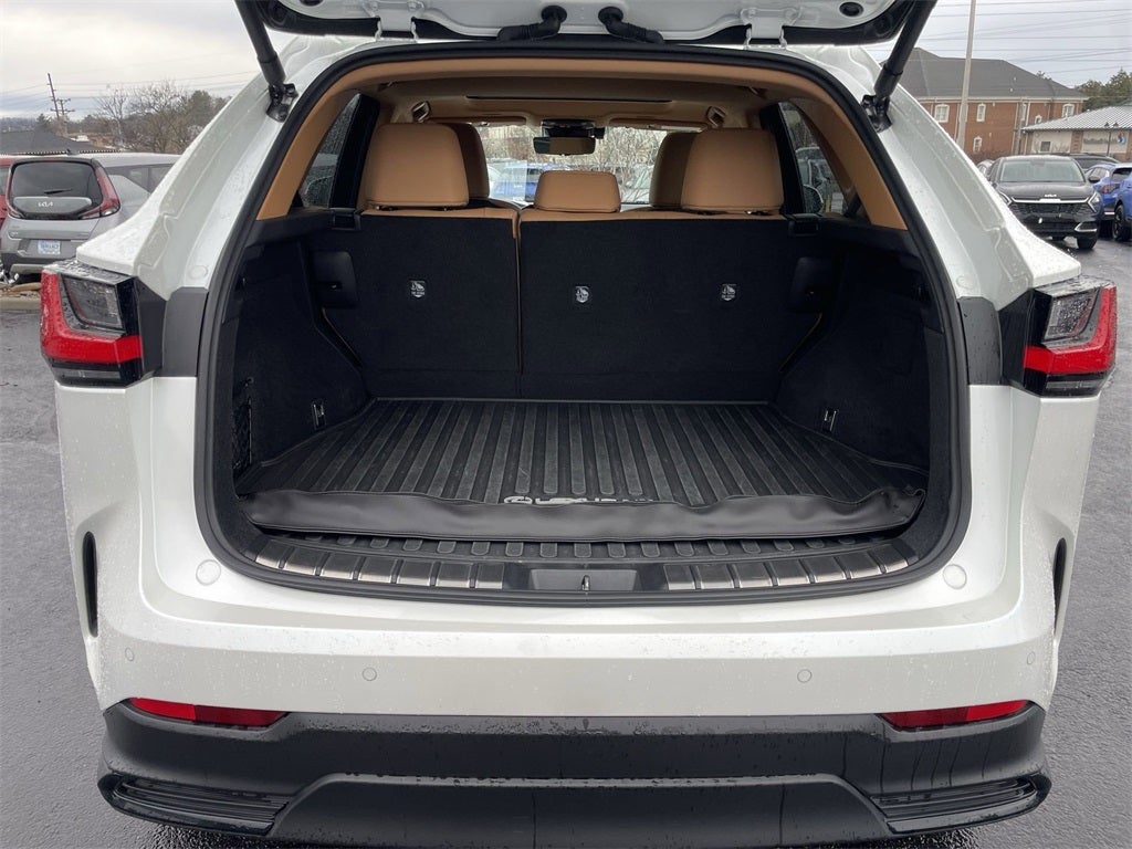 2025 Lexus NX 350h Premium