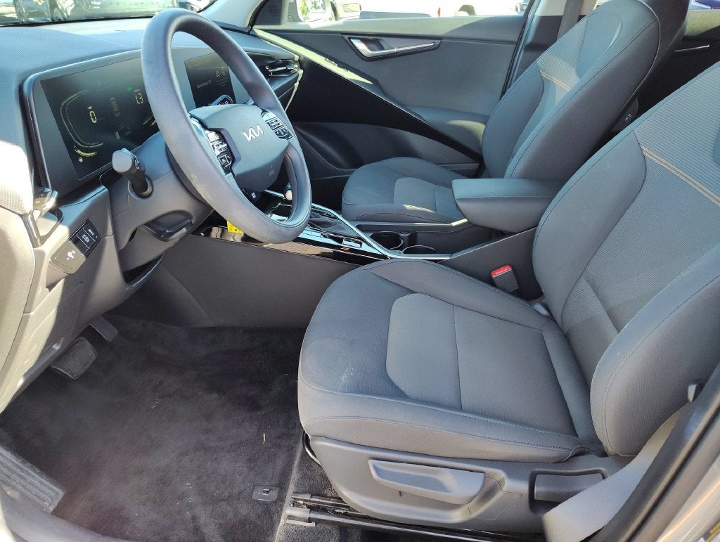 2024 Kia Niro LX