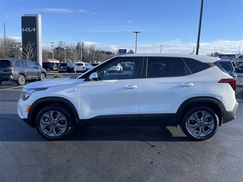 2025 Kia Seltos LX