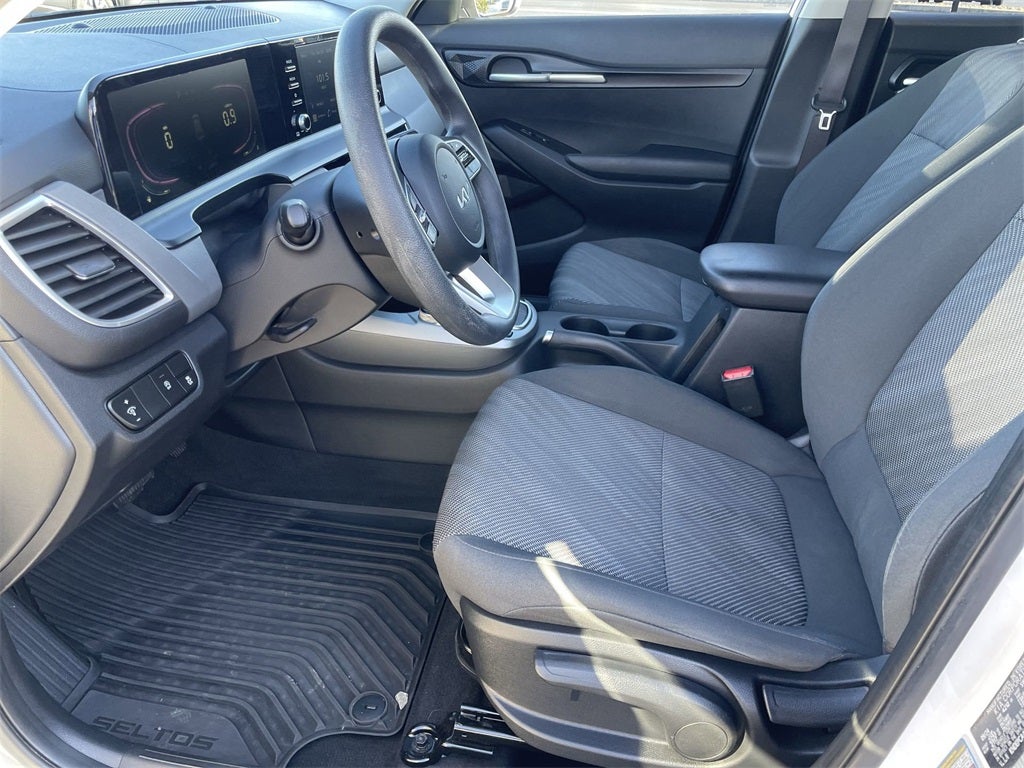 2025 Kia Seltos LX