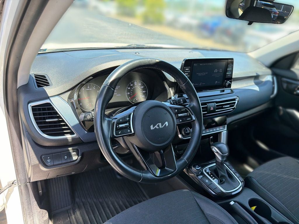 2023 Kia Seltos S