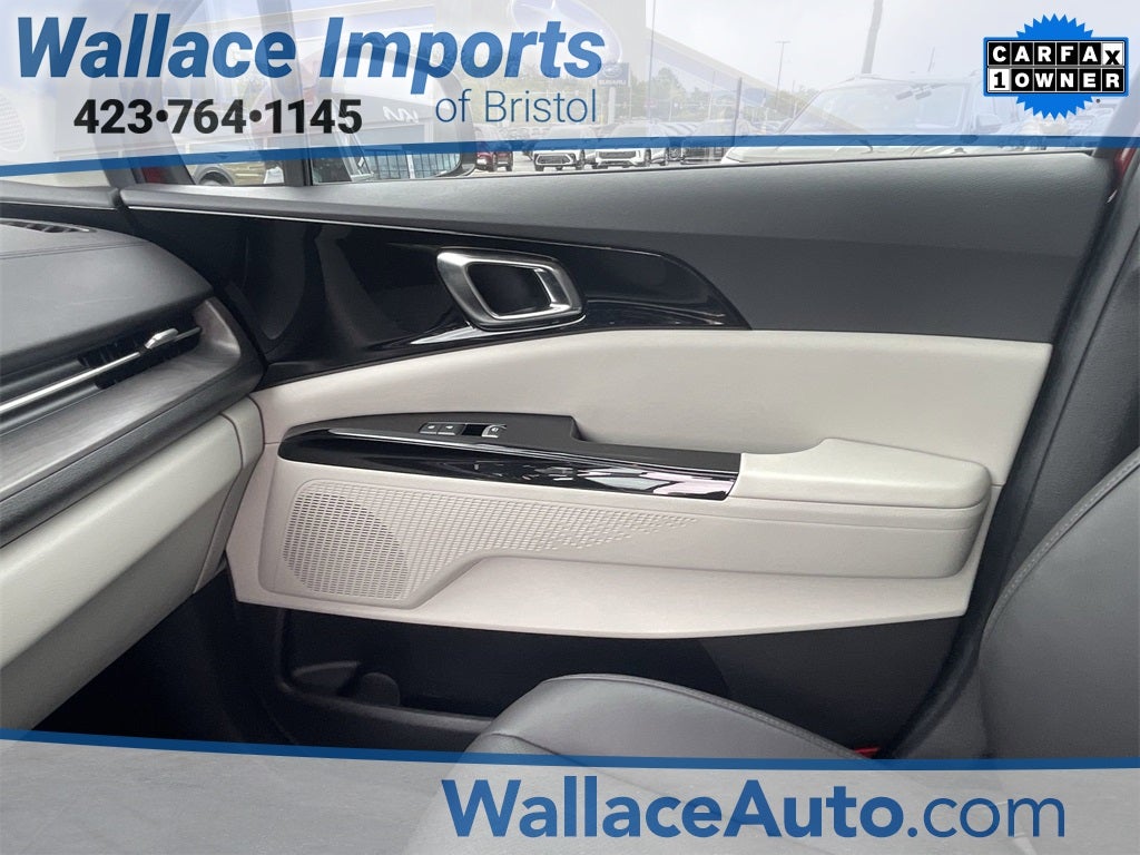 2024 Kia Carnival EX