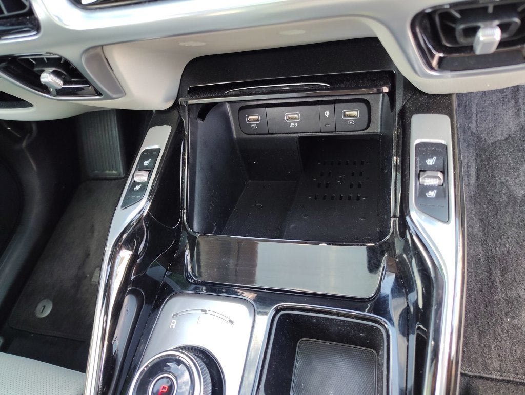 2024 Kia Sorento Plug-In Hybrid SX Prestige