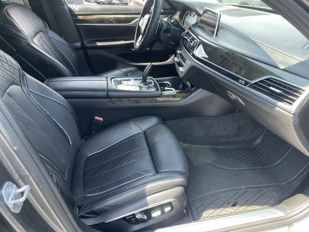 2016 BMW 7 Series 750i