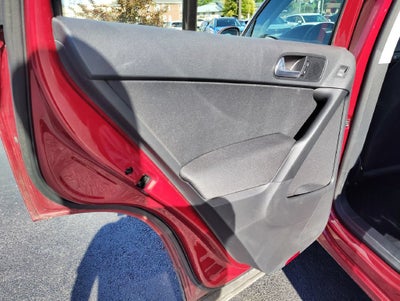 2014 Volkswagen Tiguan S 4Motion