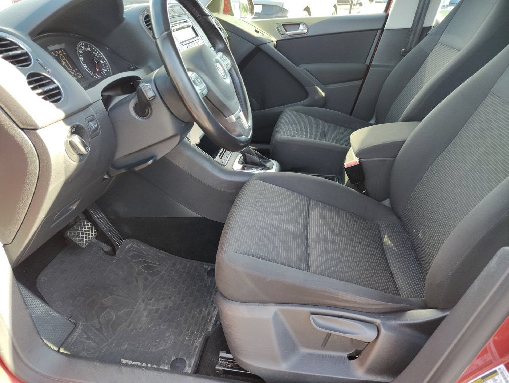 2014 Volkswagen Tiguan S 4Motion