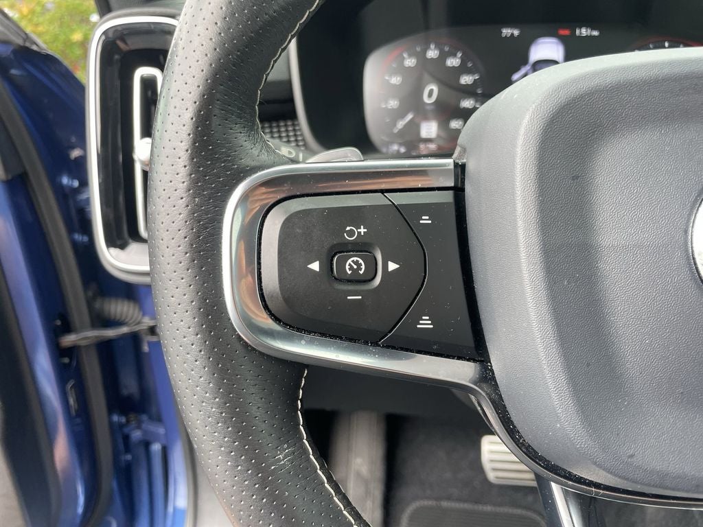 2020 Volvo XC40 R-Design