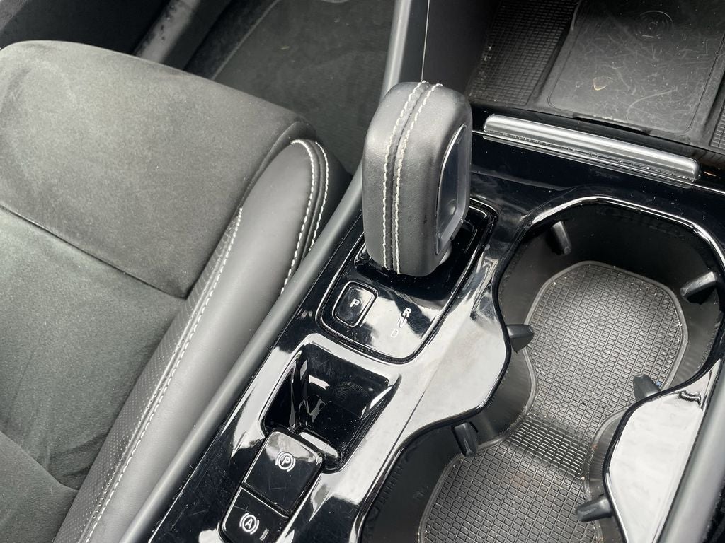 2020 Volvo XC40 R-Design