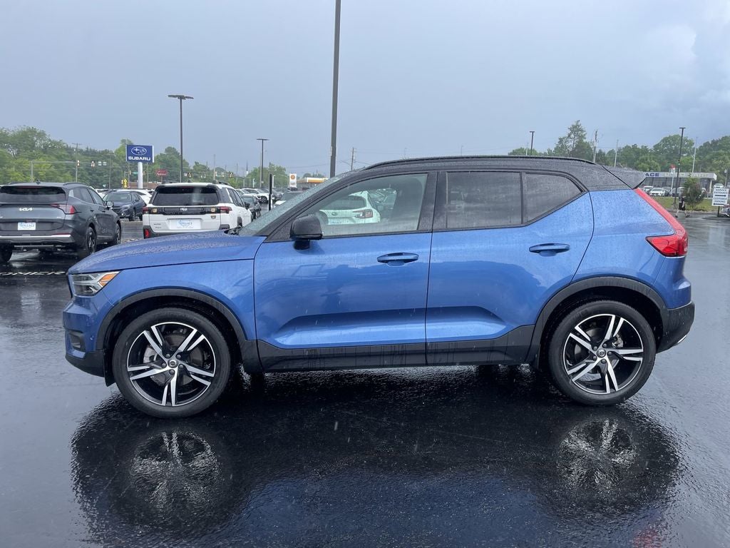 2020 Volvo XC40 R-Design