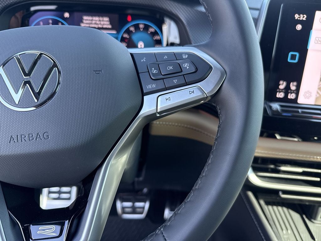 2026 Volkswagen Atlas Cross Sport SEL R-Line Black