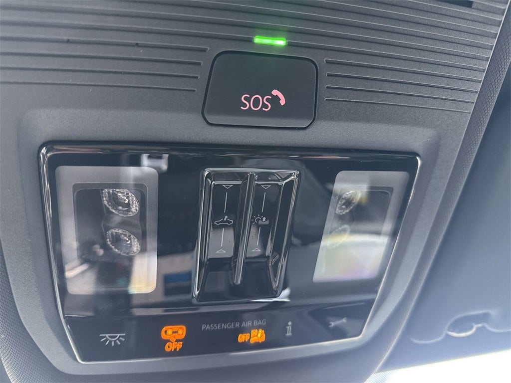 2026 Volkswagen Atlas Cross Sport 2.0T SEL R-Line Black