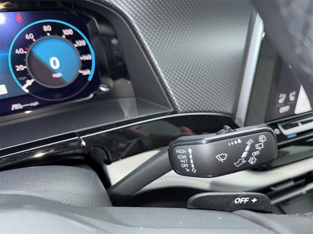 2025 Volkswagen Atlas Cross Sport 2.0T SEL Premium R-Line