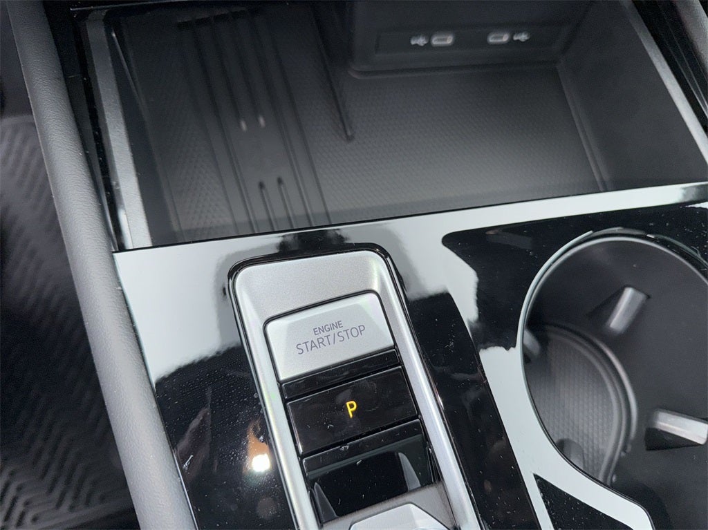 2025 Volkswagen Atlas Cross Sport 2.0T SEL Premium R-Line