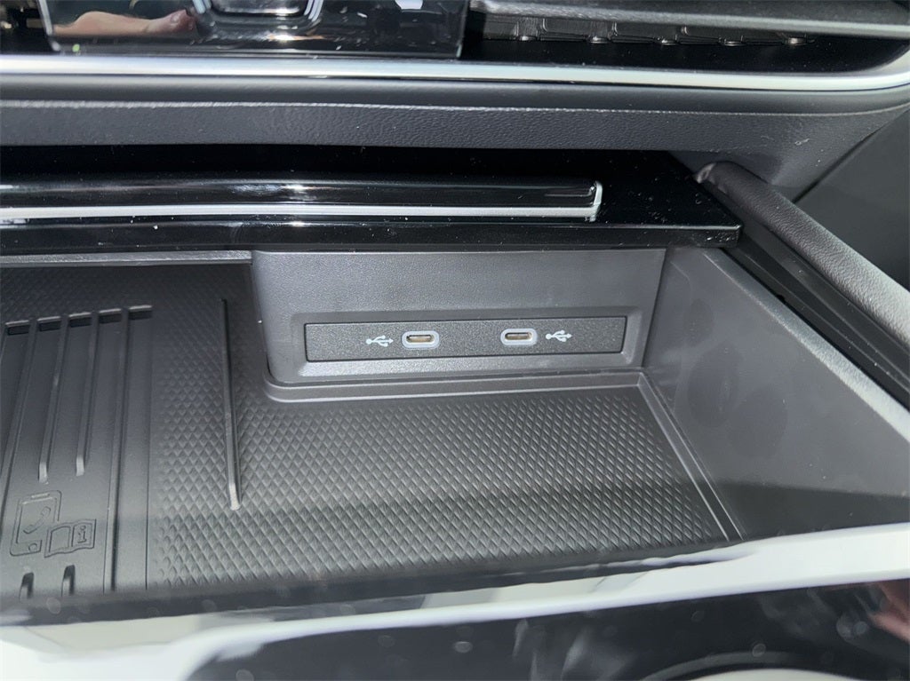 2025 Volkswagen Atlas Cross Sport 2.0T SEL Premium R-Line