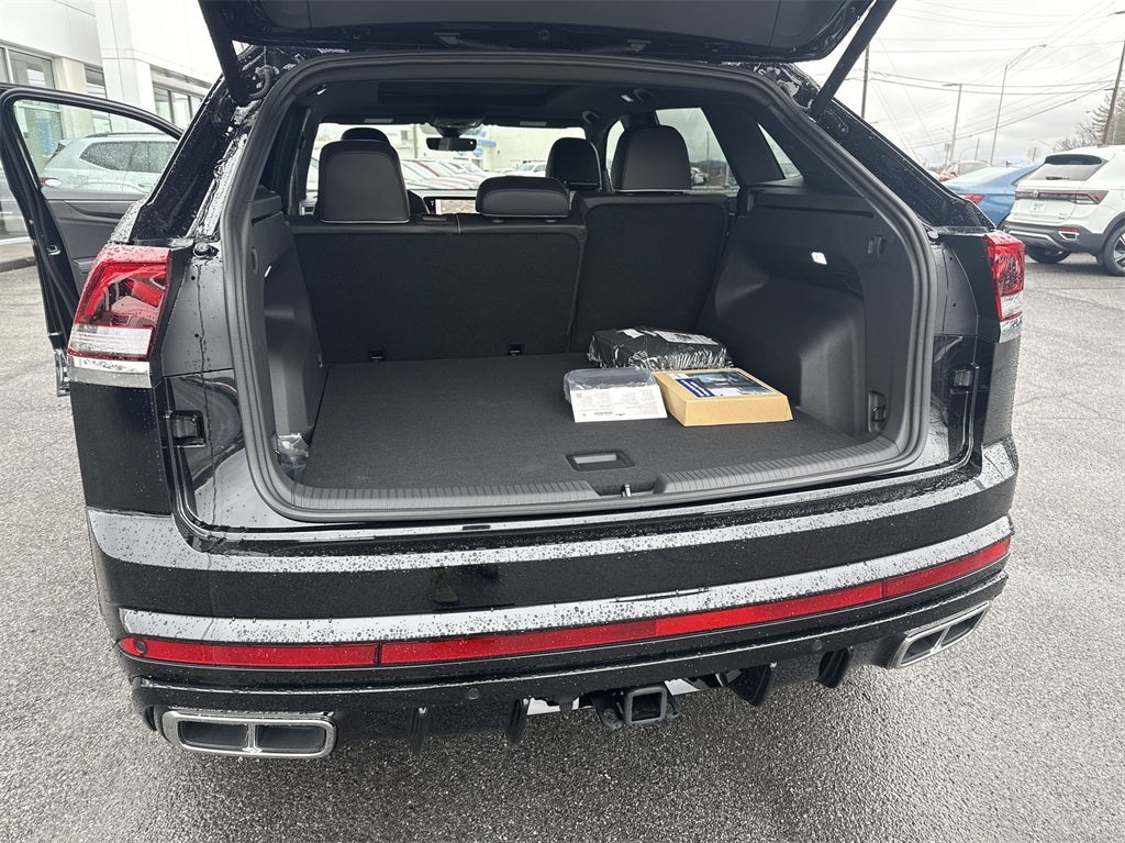 2024 Volkswagen Atlas Cross Sport 2.0T SEL Premium R-Line