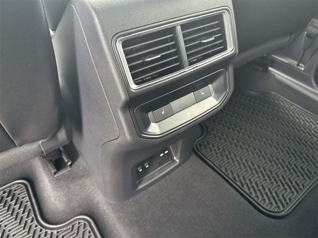 2025 Volkswagen Atlas Cross Sport 2.0T SEL Premium R-Line