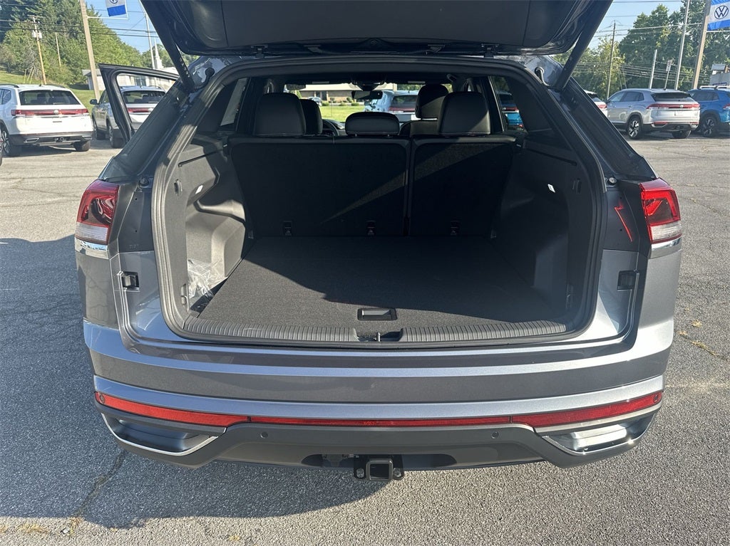 2024 Volkswagen Atlas Cross Sport 2.0T SE w/Technology