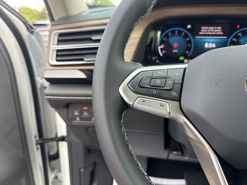 2026 Volkswagen Atlas SE w/Technology