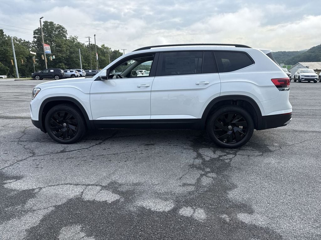 2026 Volkswagen Atlas SE w/Technology