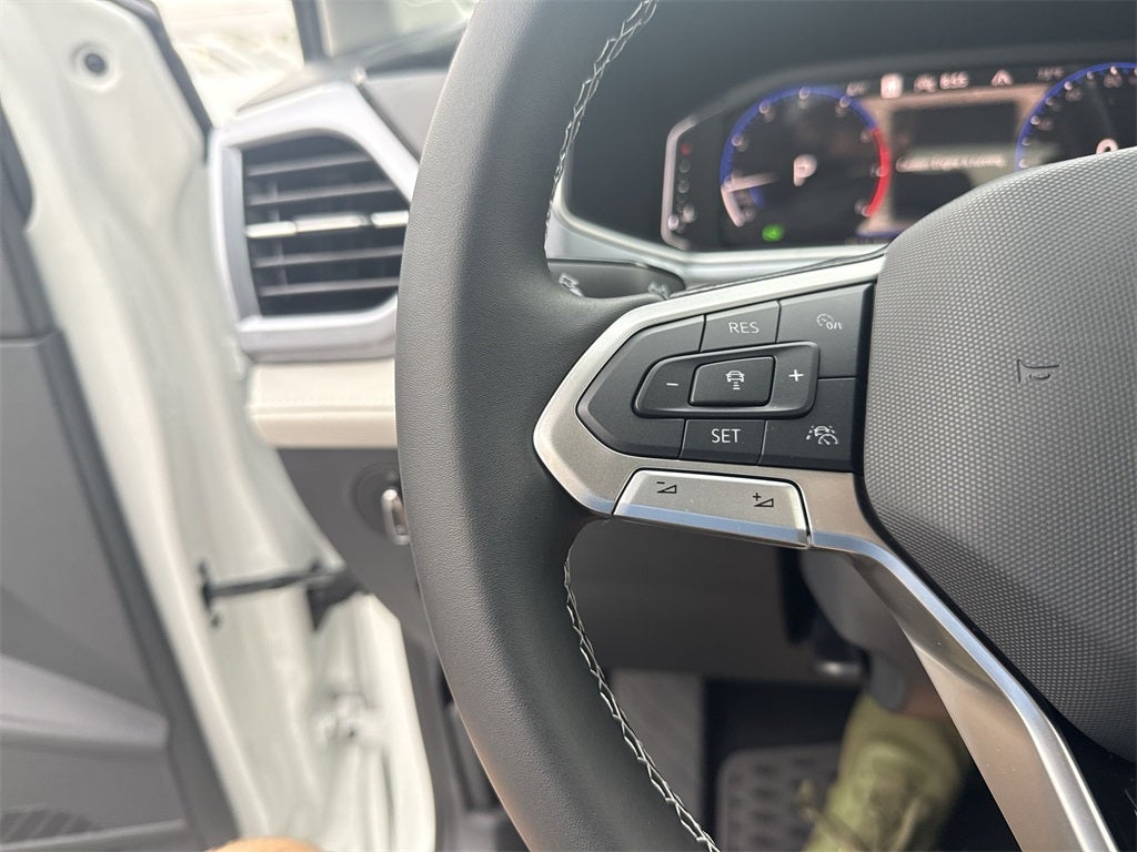 2025 Volkswagen Taos 1.5T SEL