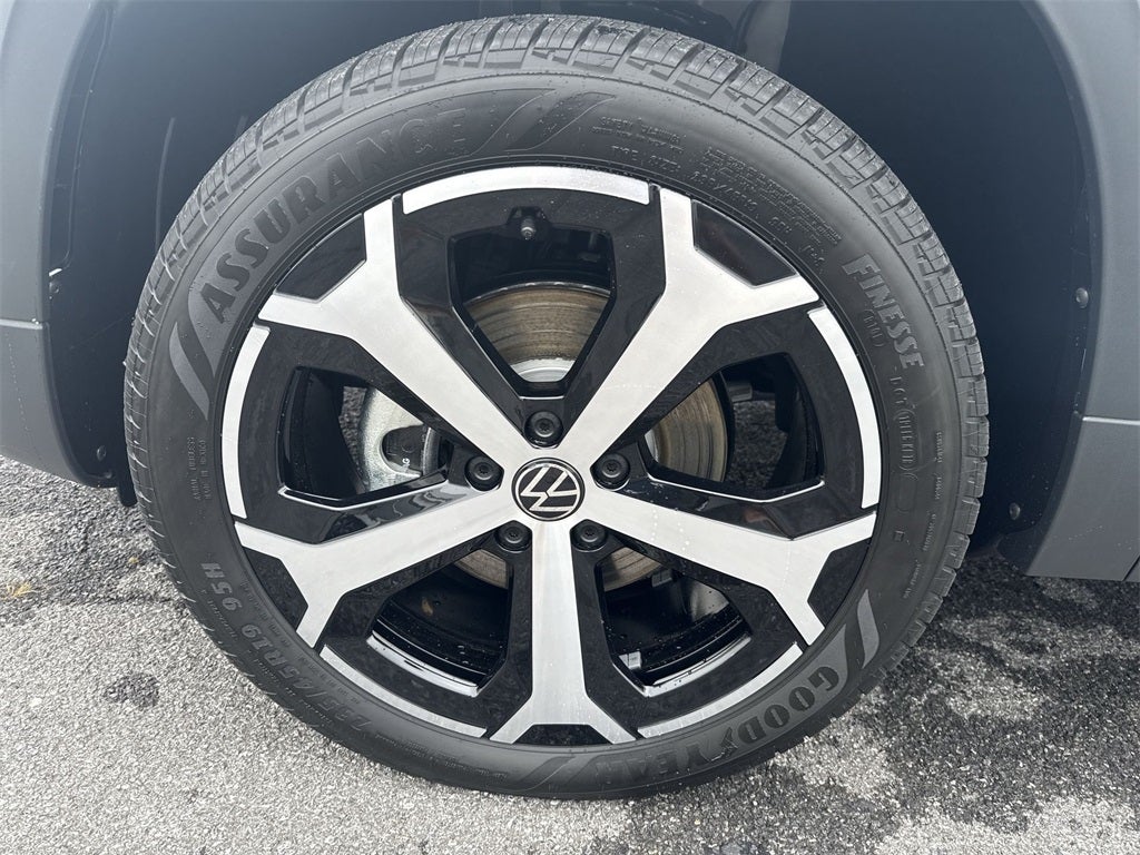 2025 Volkswagen Taos 1.5T SEL