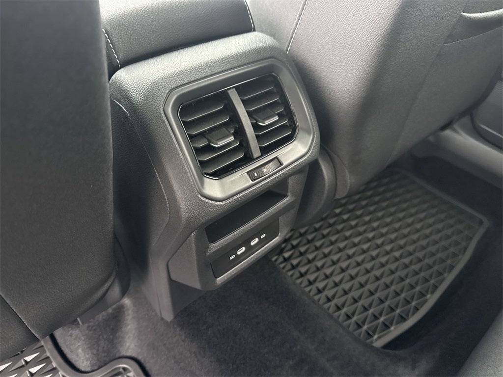 2026 Volkswagen Taos 1.5T SEL