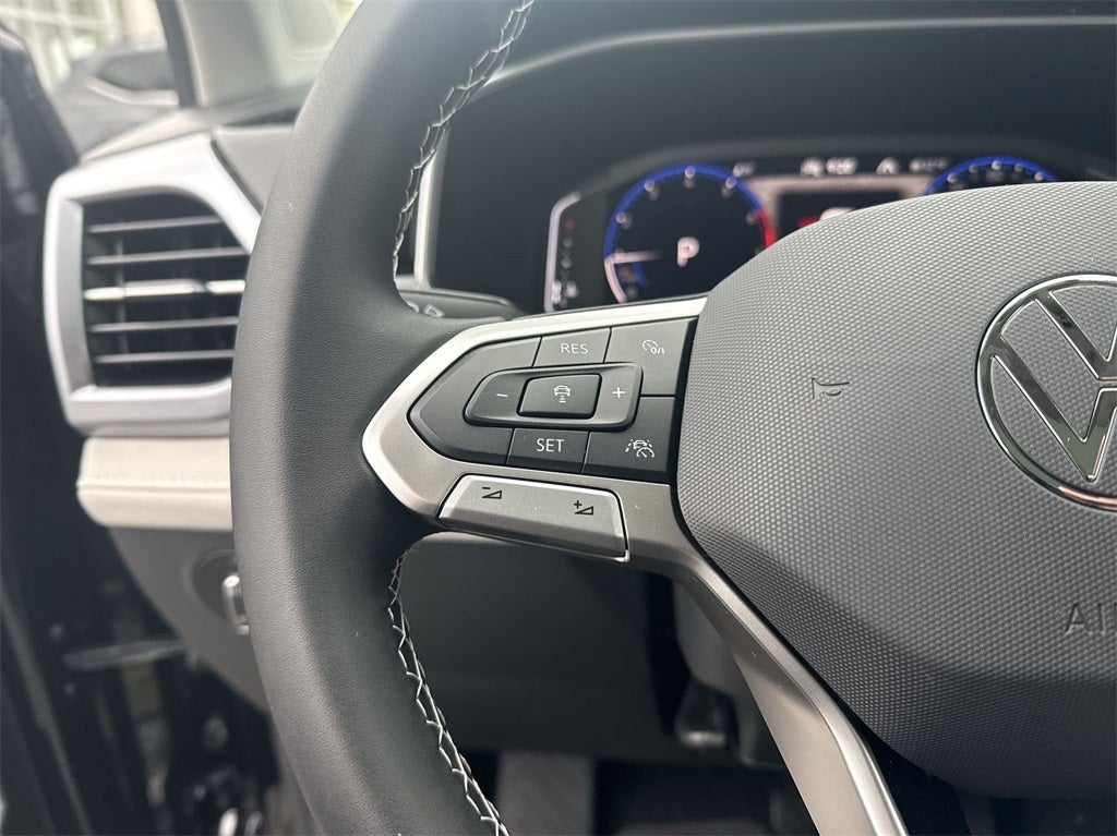 2025 Volkswagen Taos 1.5T SEL