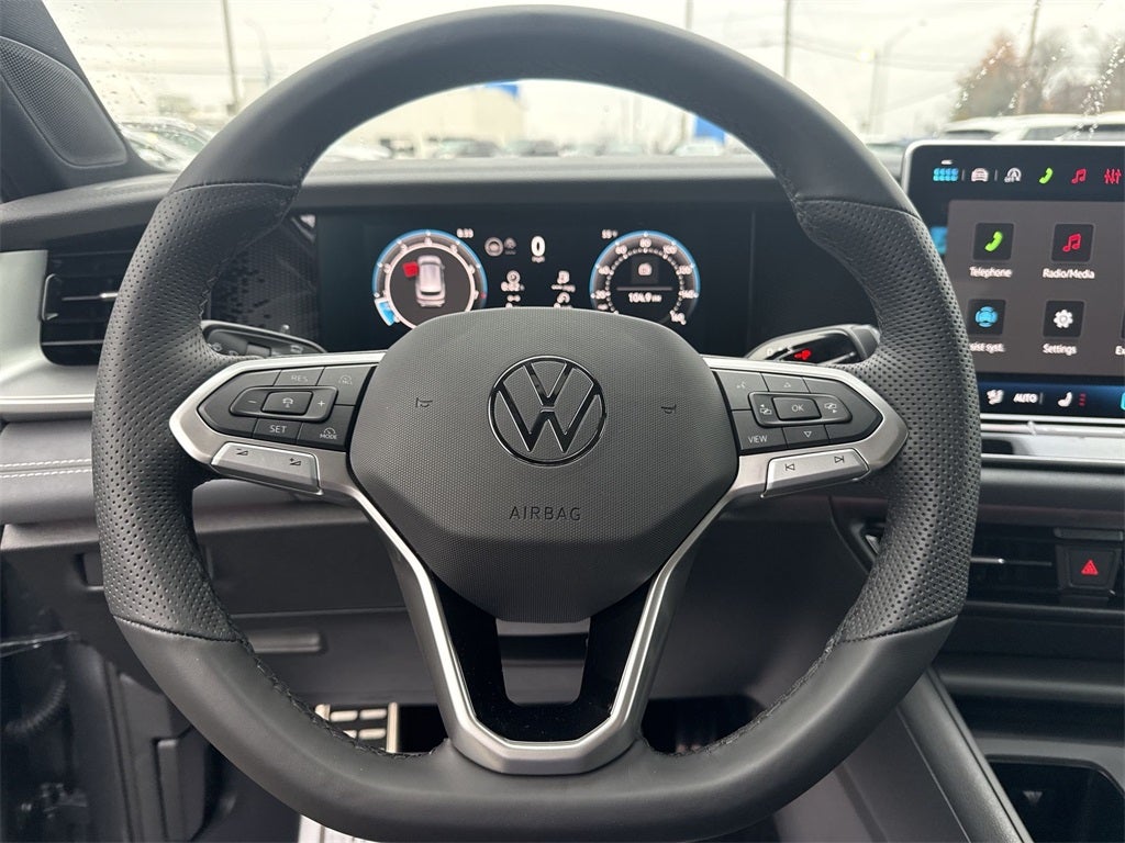 2026 Volkswagen Tiguan 2.0T SE R-Line Black