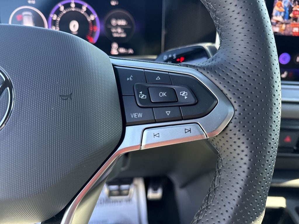 2026 Volkswagen Tiguan 2.0T SE R-Line Black
