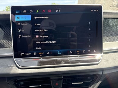 2026 Volkswagen Tiguan 2.0T SE