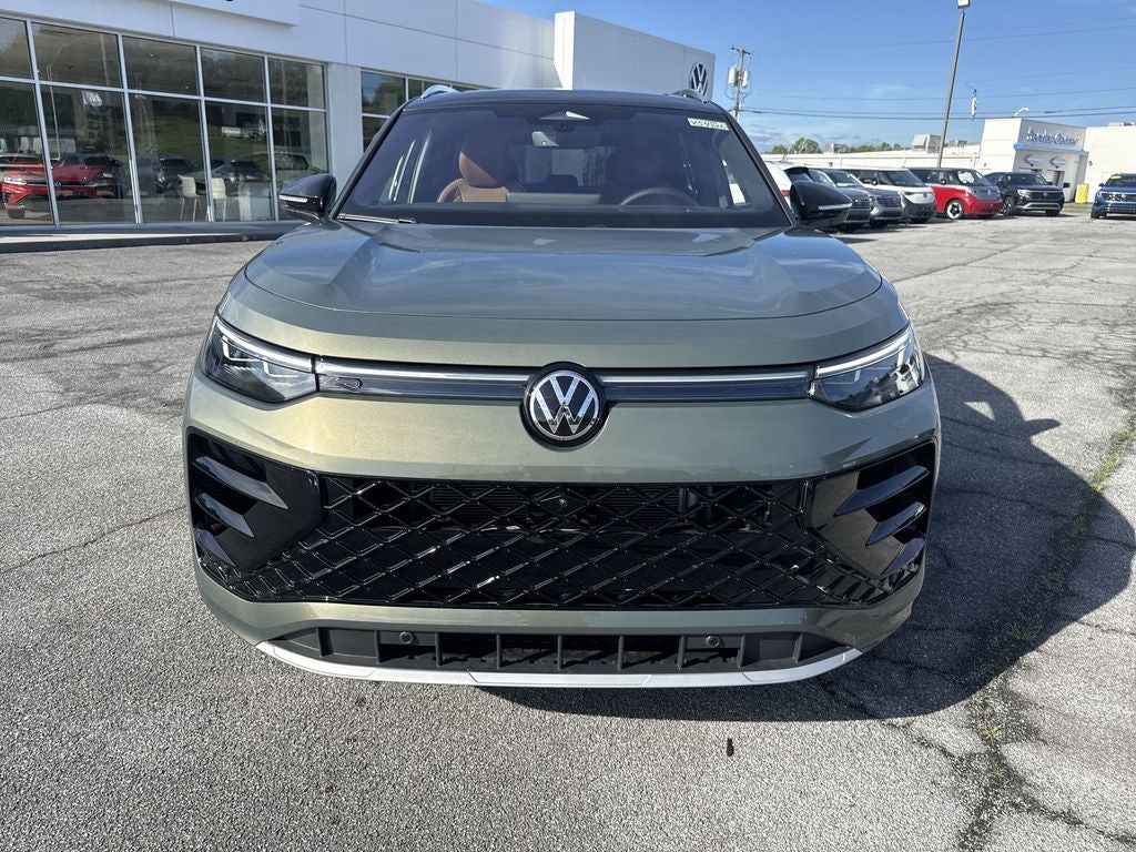 2026 Volkswagen Tiguan 2.0T SEL R-Line Turbo
