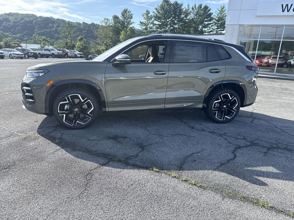 2026 Volkswagen Tiguan 2.0T SEL R-Line Turbo