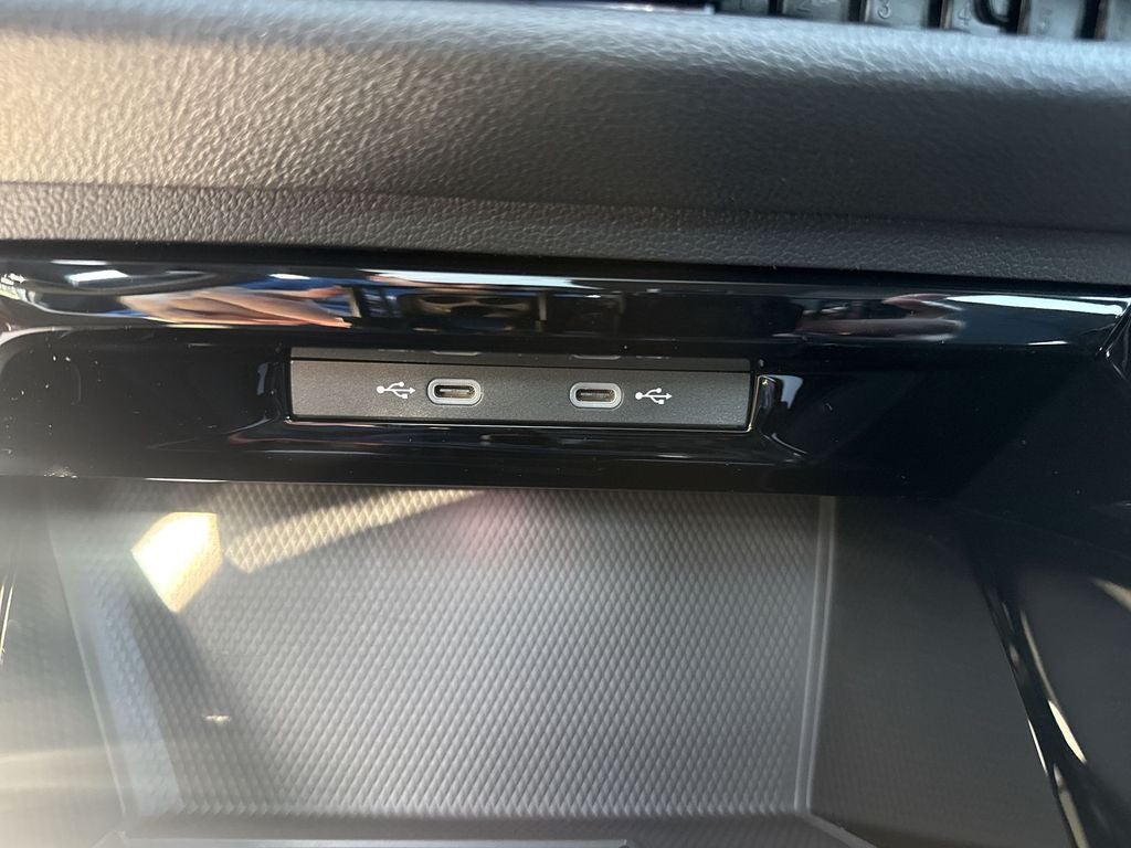 2026 Volkswagen Golf R 2.0T