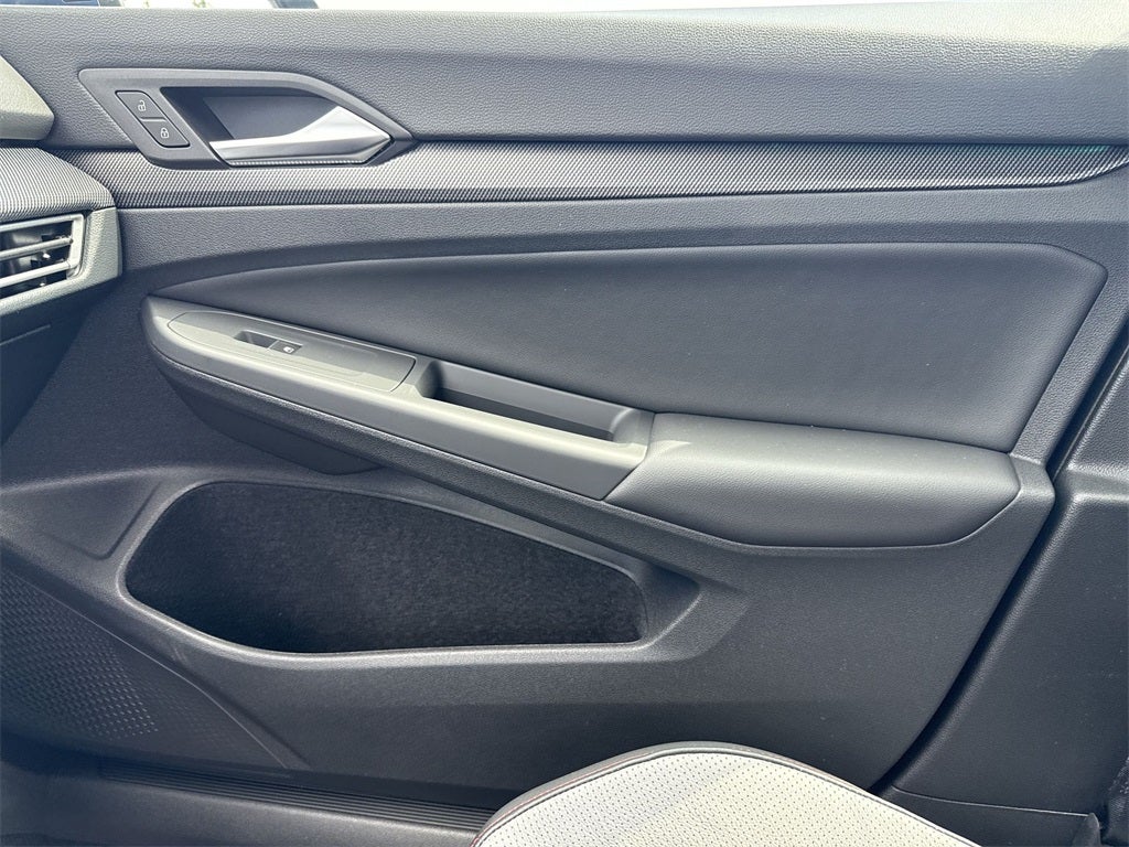 2025 Volkswagen Golf GTI Autobahn