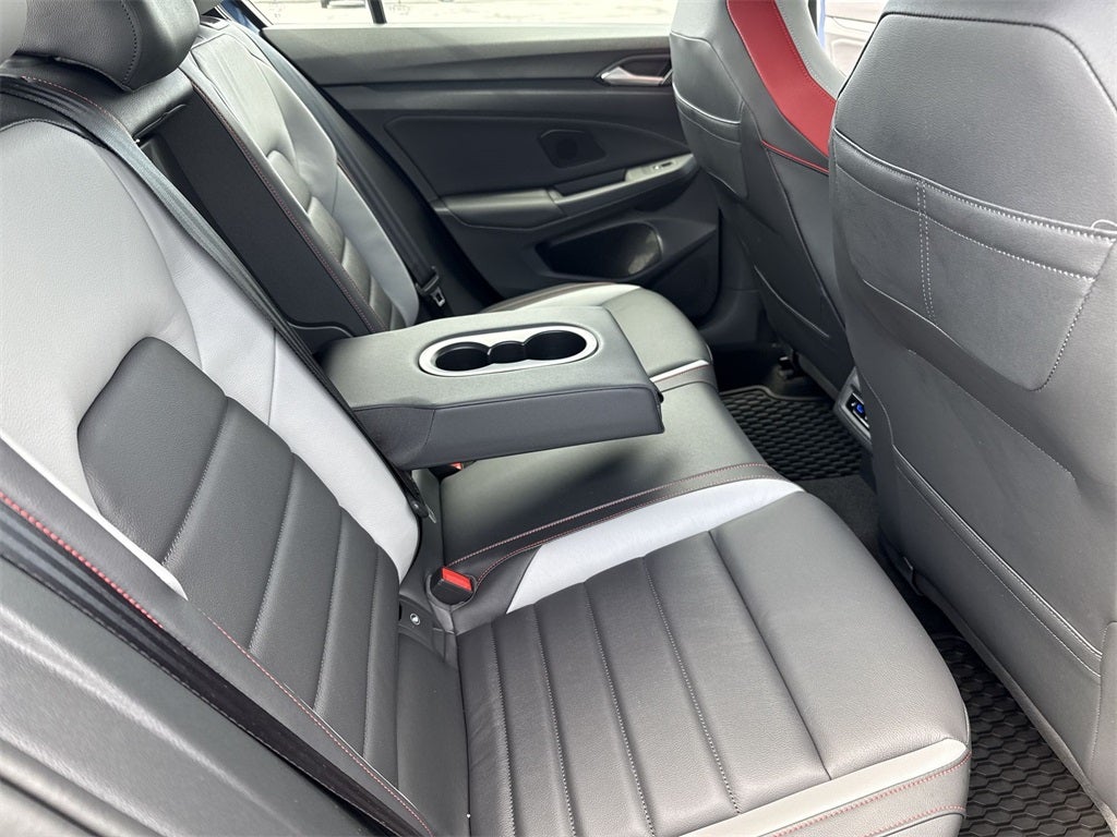 2025 Volkswagen Golf GTI Autobahn