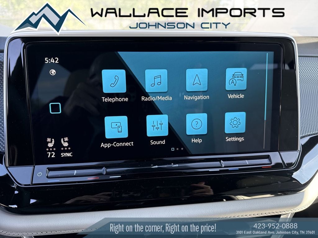2026 Volkswagen Atlas Cross Sport 2.0T SEL Premium R-Line