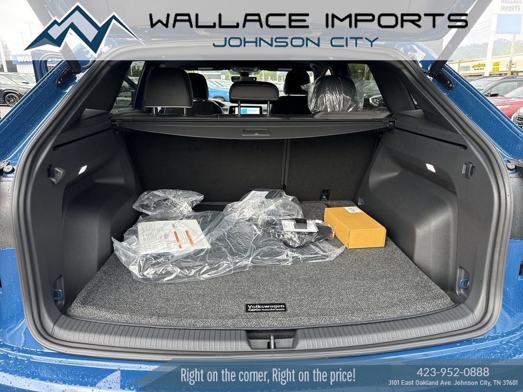 2026 Volkswagen Atlas Cross Sport SEL Premium R-Line
