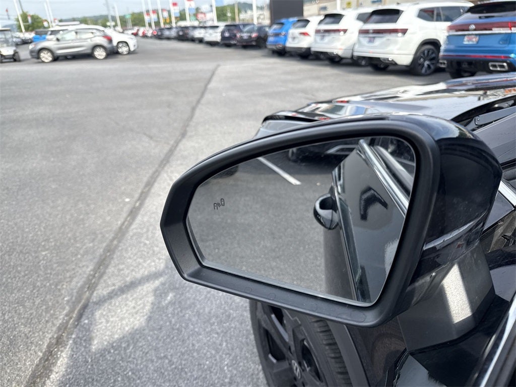 2025 Volkswagen Taos 1.5T SEL