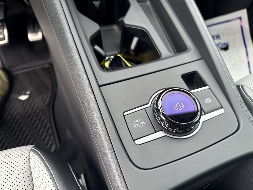 2025 Volkswagen Tiguan 2.0T SE R-Line Black